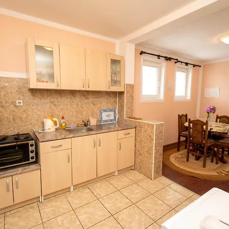 ゲストハウス Sobe Joksimovic